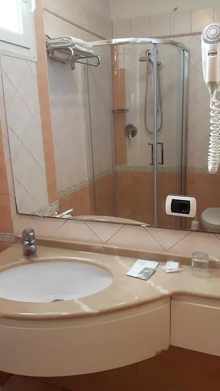 ***  Hotel Grifone Rímini Italia