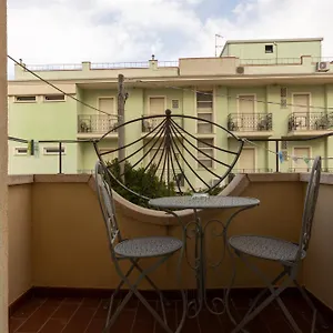 Hotel River Fronte Mare Con Piscina ***